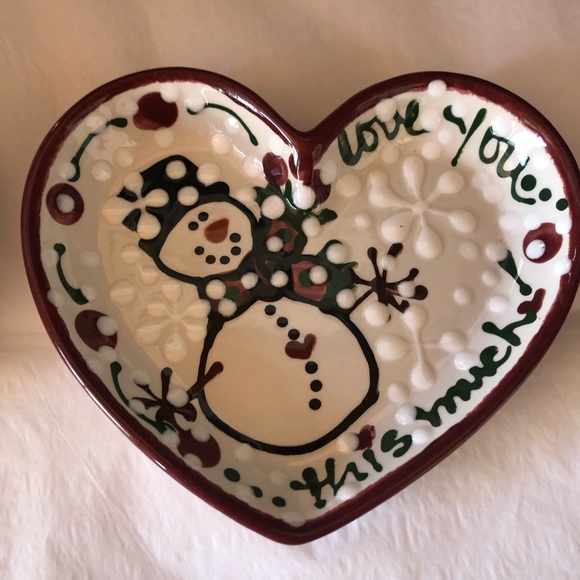 Expressly Yours NWOT Valentine pair of Heart dishes with snowmen - Picture 3 of 5